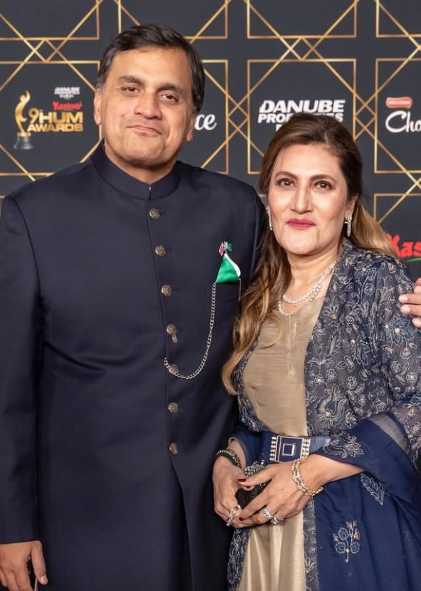 Famiyl - Acclaim Pictures