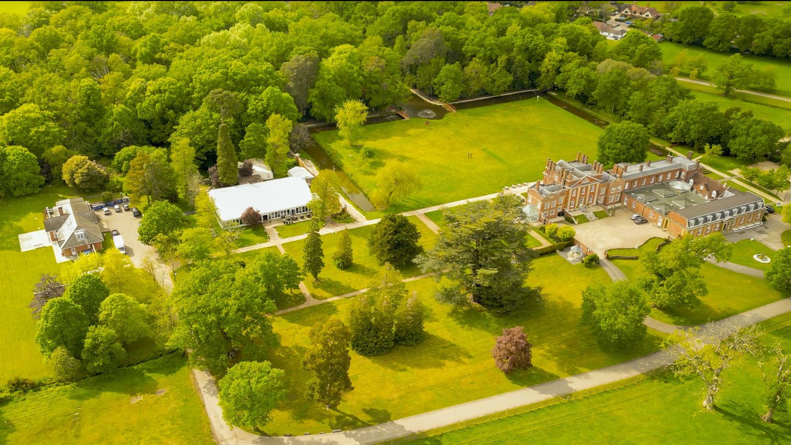 Warbook house - Acclaim Pictures